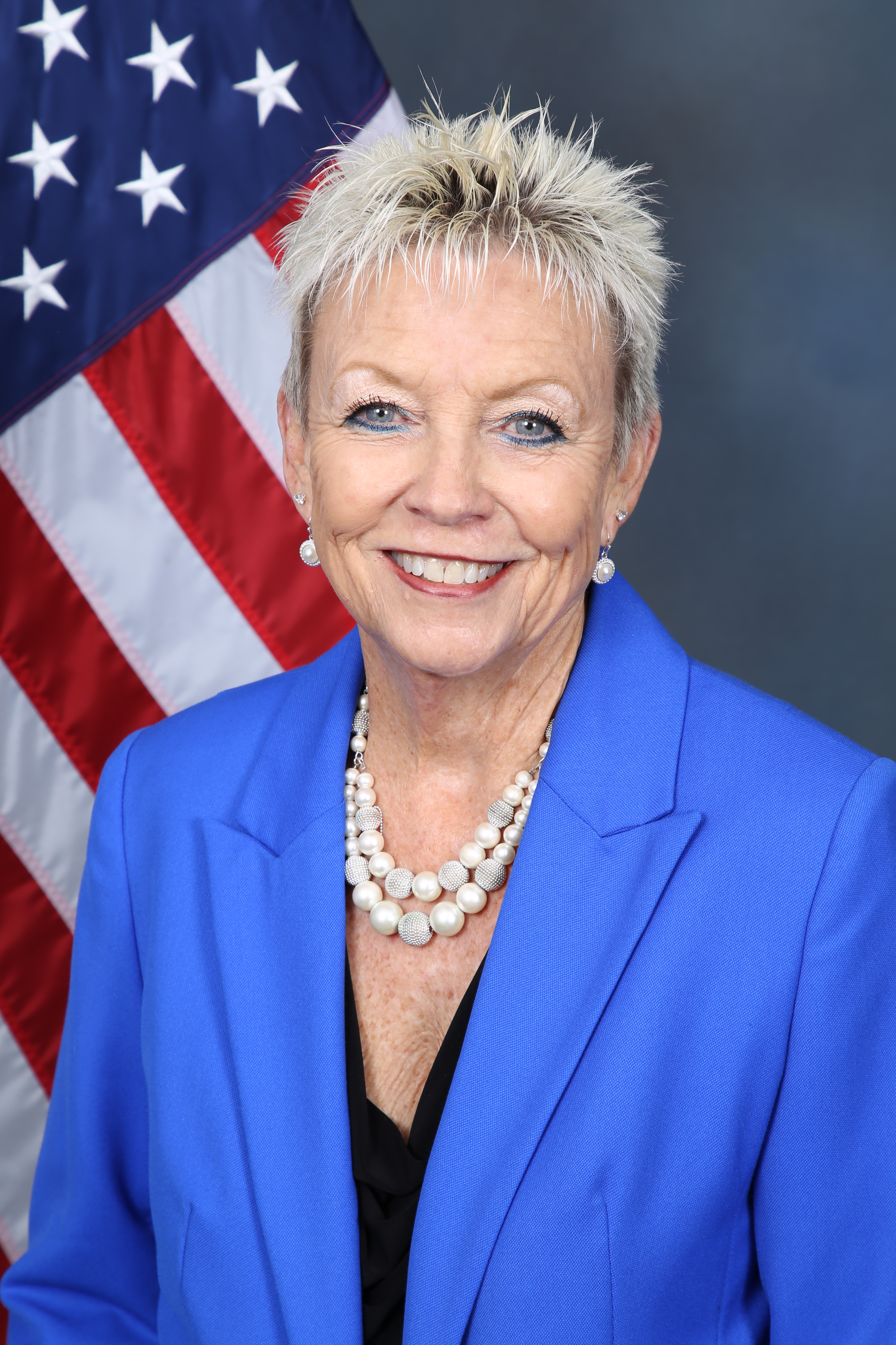 Lois LaBarreare